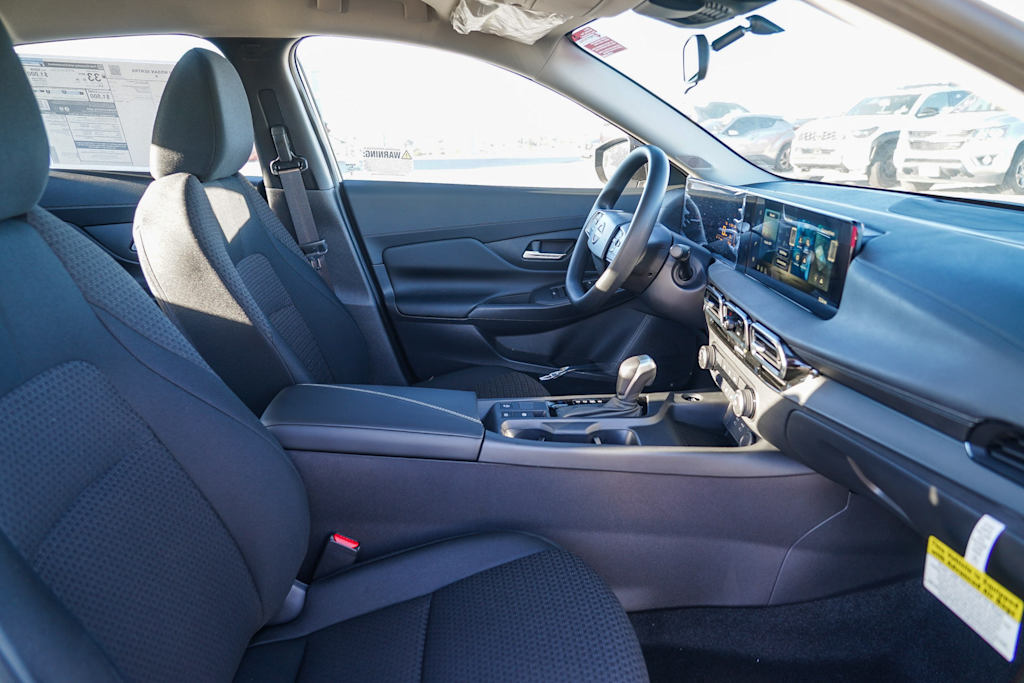 Thumbnail: 2026 Nissan Sentra - 10