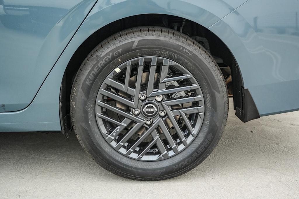 Thumbnail: 2027 Nissan Sentra - 6