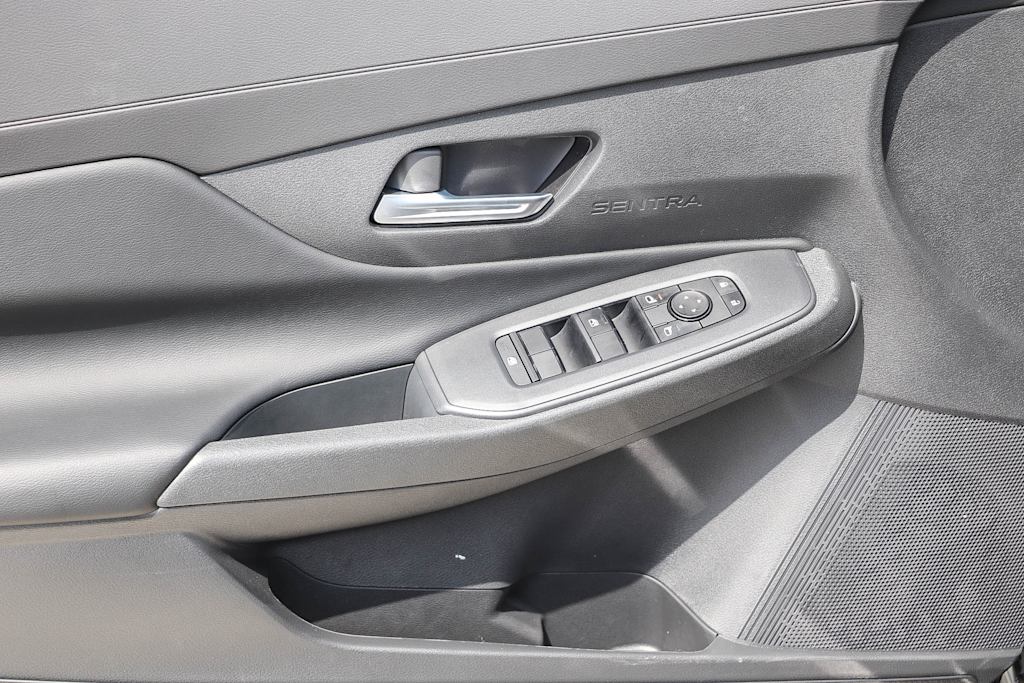 Thumbnail: 2027 Nissan Sentra - 23