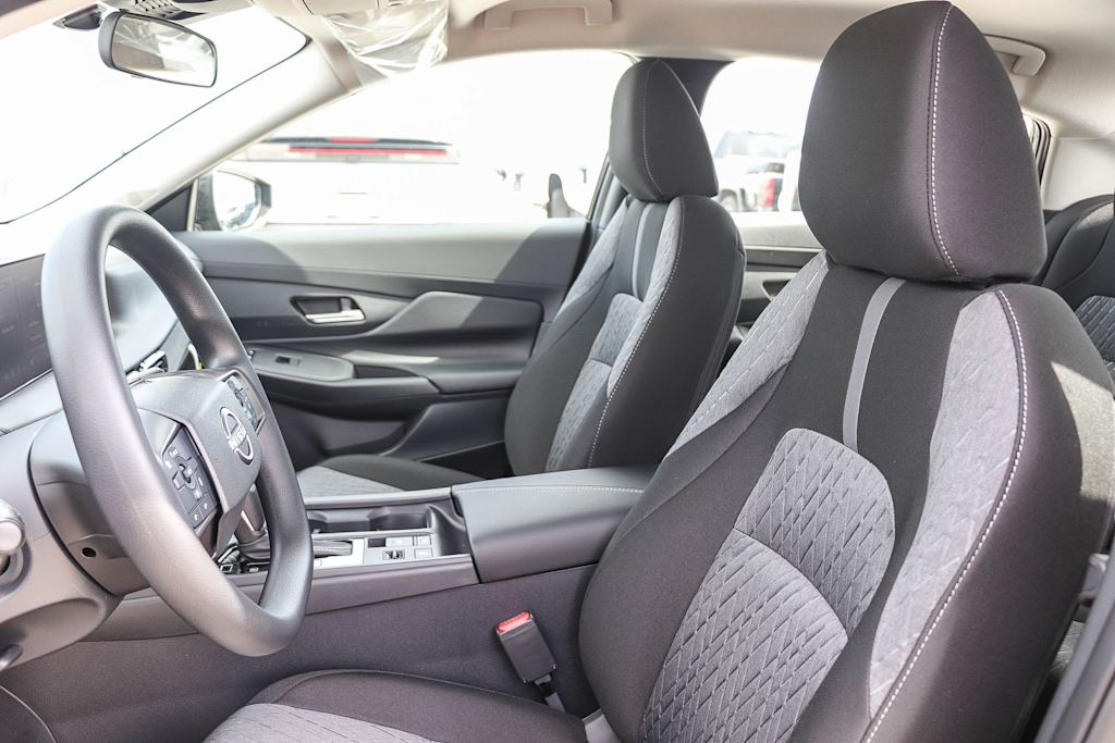 Thumbnail: 2027 Nissan Sentra - 10