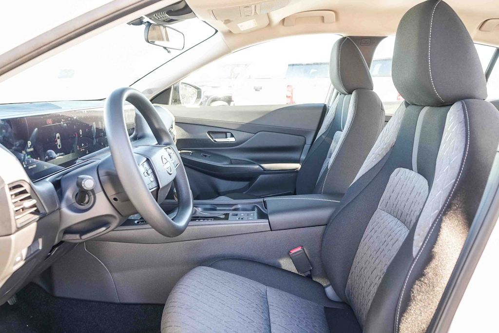 Thumbnail: 2027 Nissan Sentra - 10