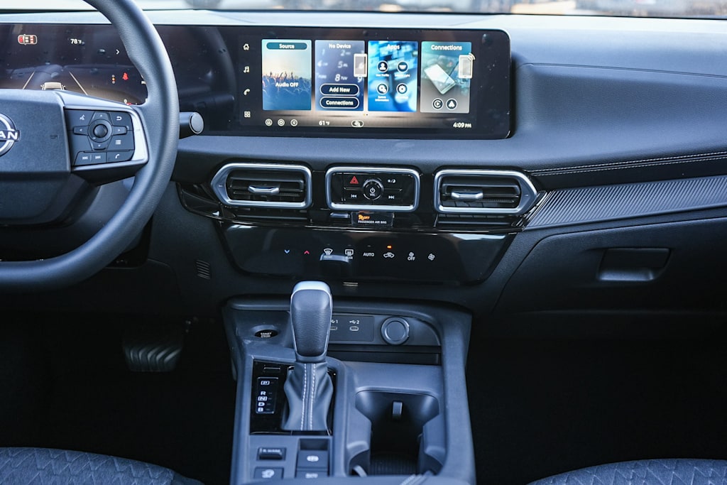 Thumbnail: 2026 Nissan Sentra - 9