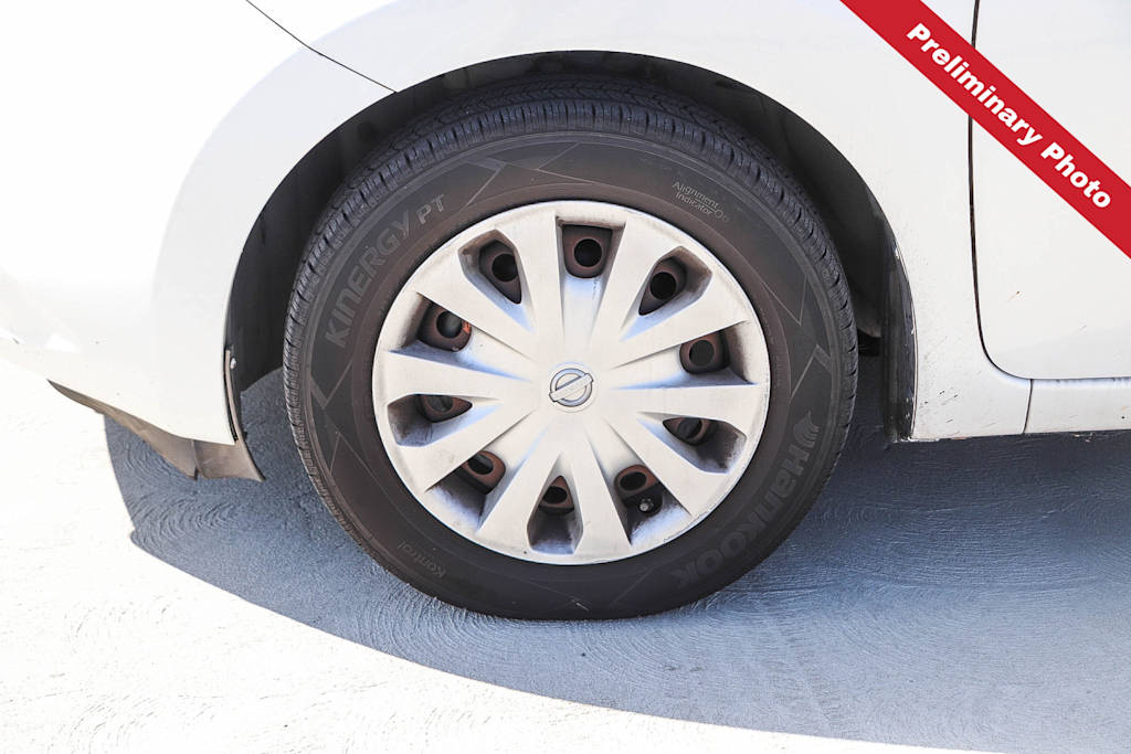 Thumbnail: 2015 Nissan Versa Note - 6