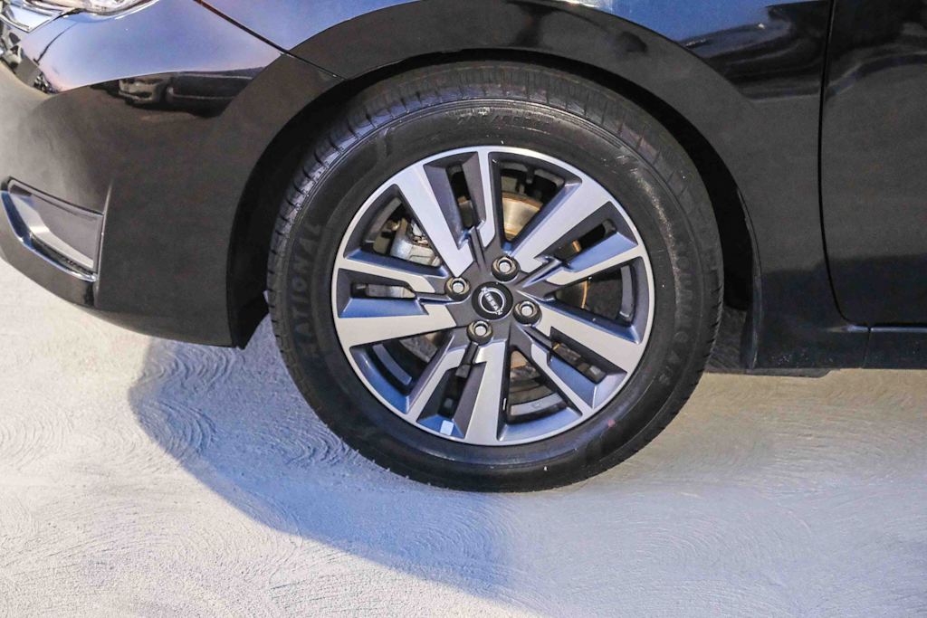 Thumbnail: 2023 Nissan Versa - 20