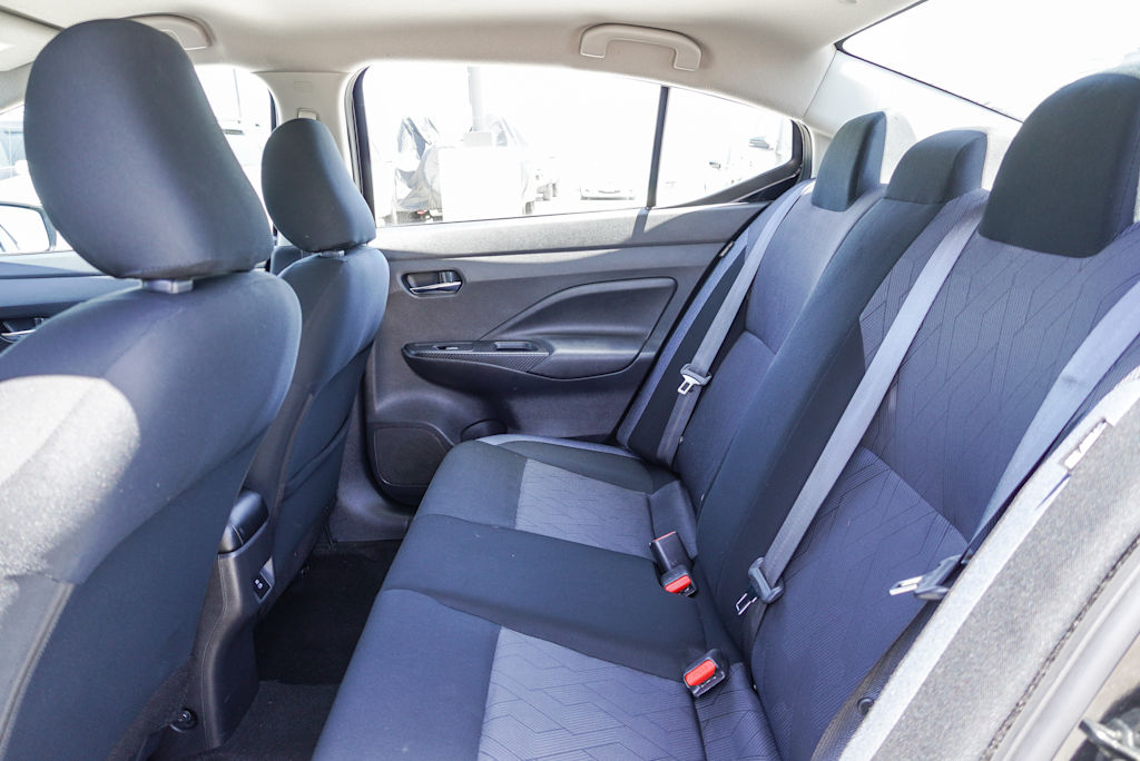Image 10 of 2023 Nissan Versa