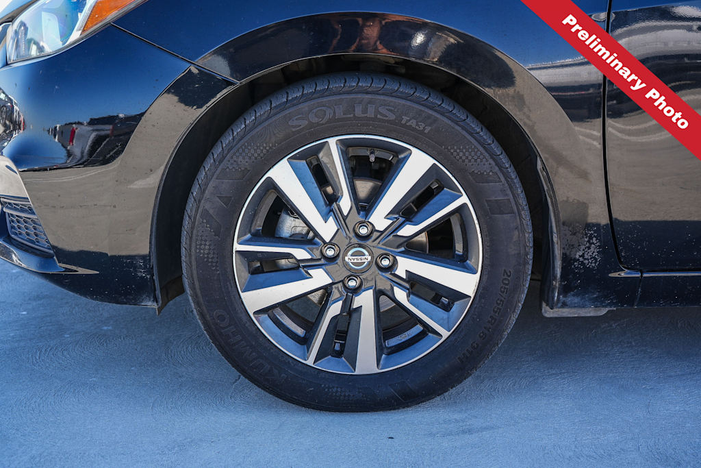 Thumbnail: 2021 Nissan Versa - 18
