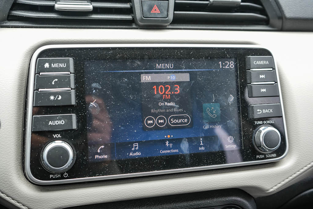 Thumbnail: 2021 Nissan Versa - 10