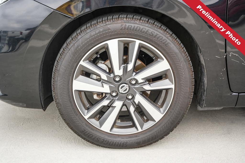 Thumbnail: 2021 Nissan Versa - 18