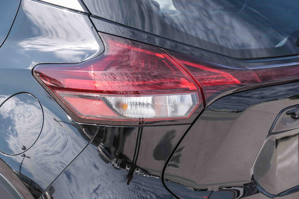 Thumbnail: 2025 Nissan Kicks - 19