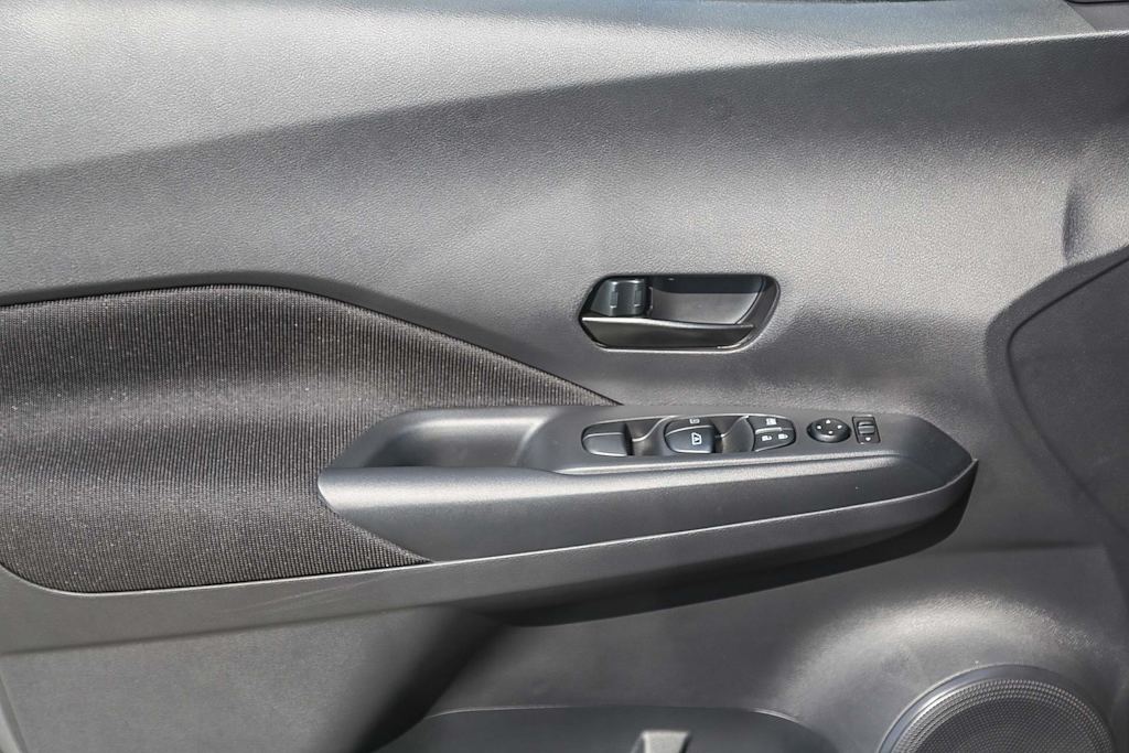 Thumbnail: 2025 Nissan Kicks - 23