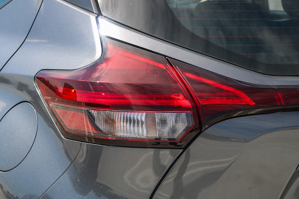 Thumbnail: 2025 Nissan Kicks - 21