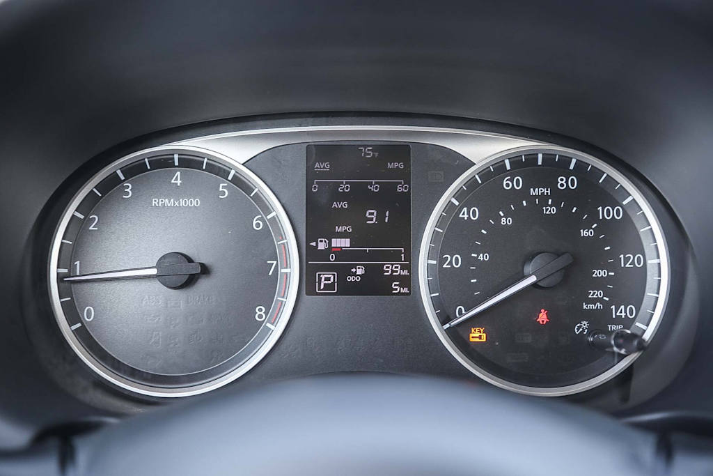 Thumbnail: 2025 Nissan Kicks - 15