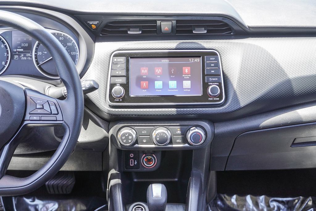 Image 9 of 2024 Nissan Kicks