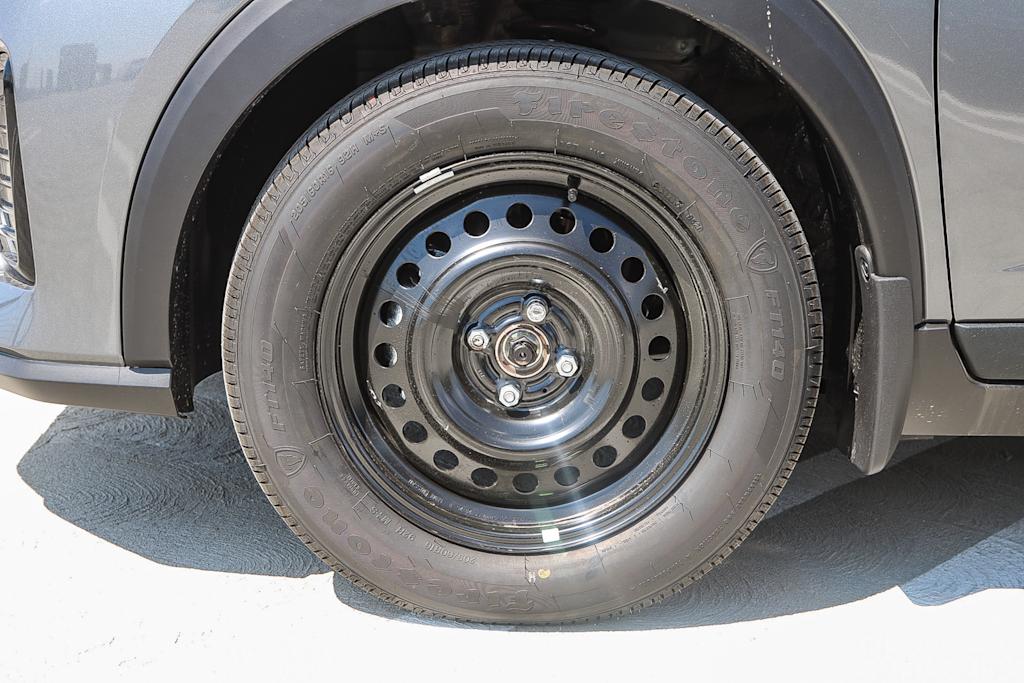 Thumbnail: 2025 Nissan Kicks - 22