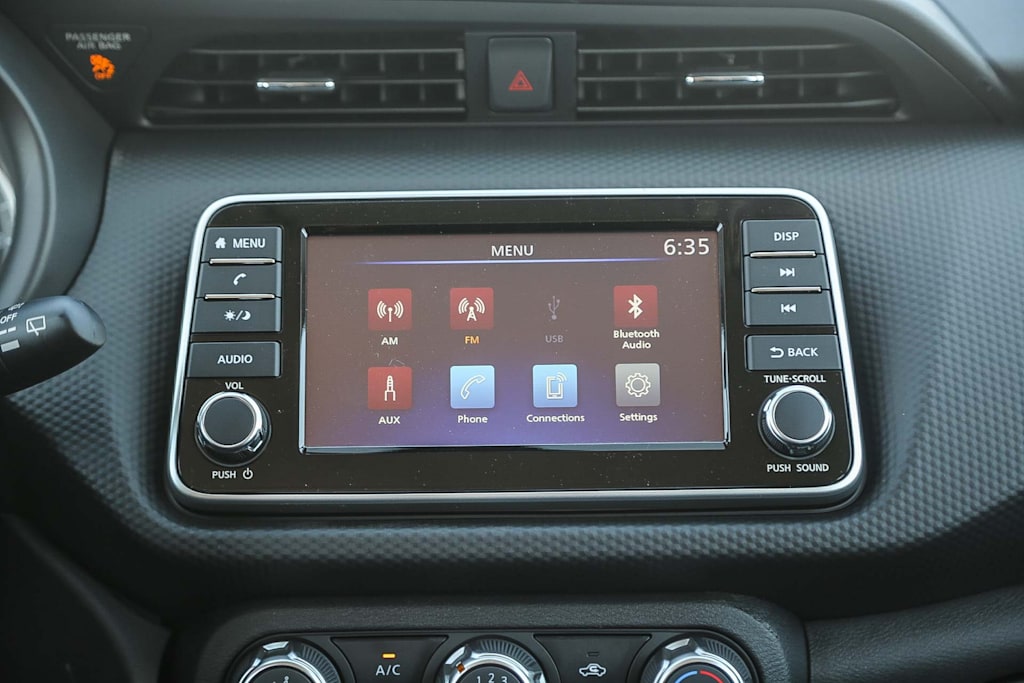 Thumbnail: 2025 Nissan Kicks - 13