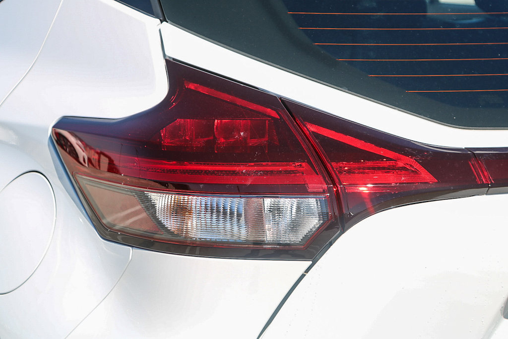 Thumbnail: 2025 Nissan Kicks - 21