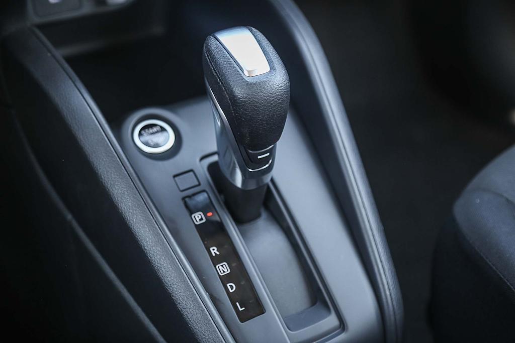 Thumbnail: 2025 Nissan Kicks - 25