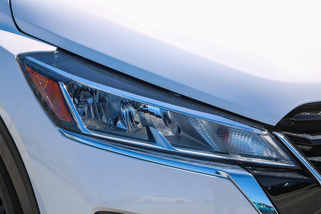 Thumbnail: 2025 Nissan Kicks - 18