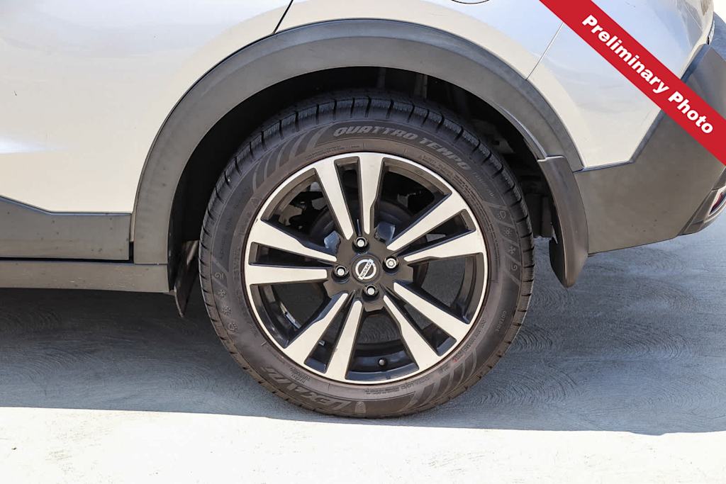 Thumbnail: 2019 Nissan Kicks - 19