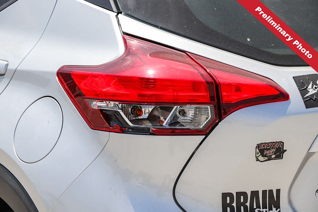 Thumbnail: 2019 Nissan Kicks - 17