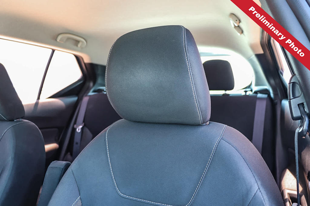 Thumbnail: 2019 Nissan Kicks - 8