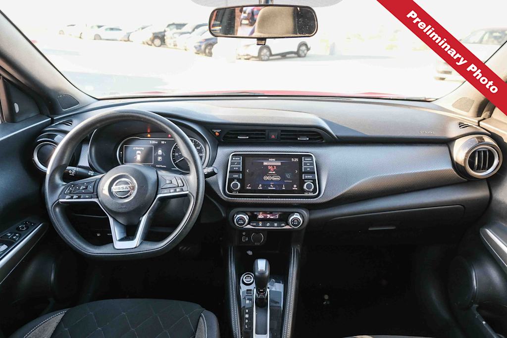Thumbnail: 2019 Nissan Kicks - 2