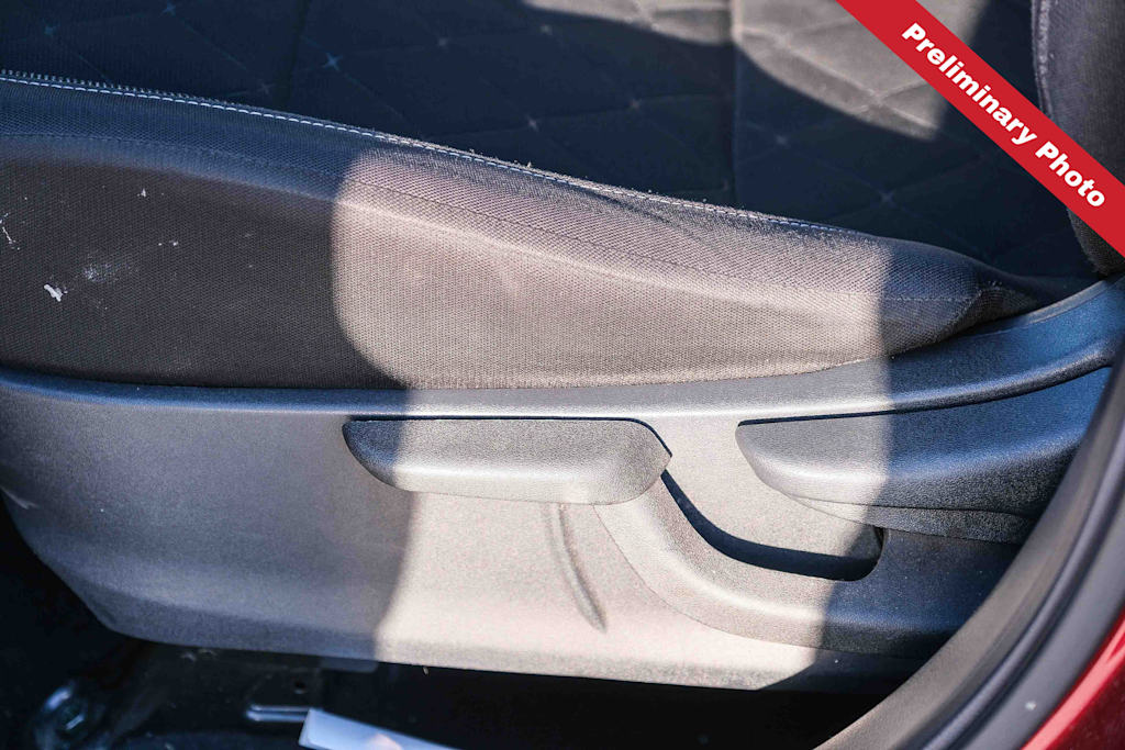 Thumbnail: 2019 Nissan Kicks - 19
