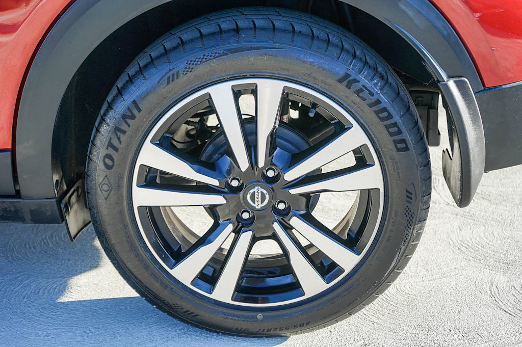 Thumbnail: 2019 Nissan Kicks - 6