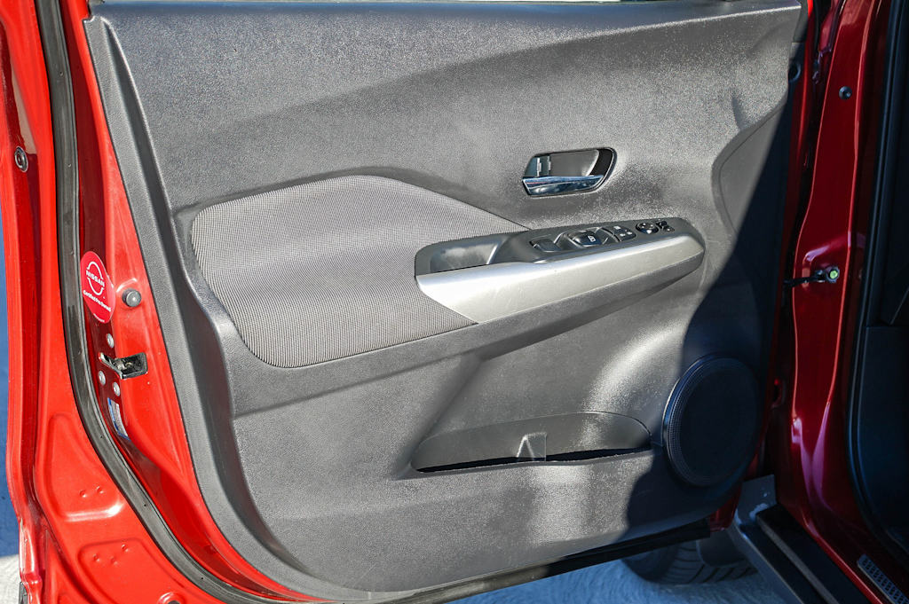 Thumbnail: 2019 Nissan Kicks - 25