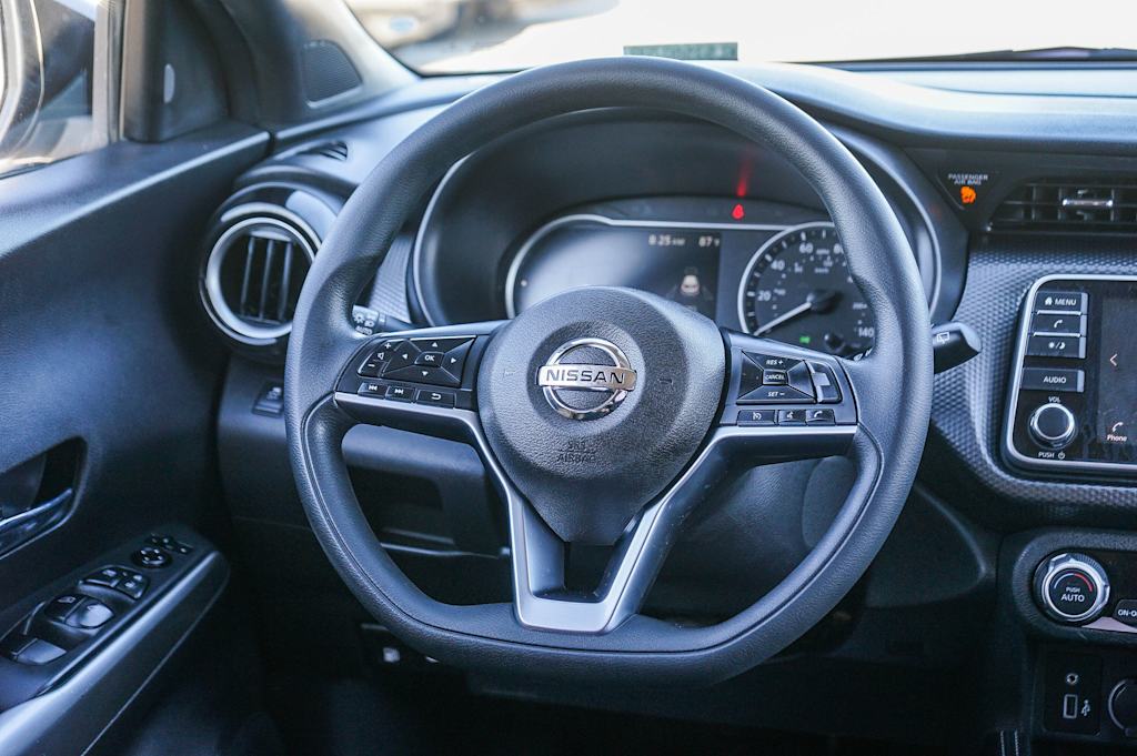 Thumbnail: 2019 Nissan Kicks - 12
