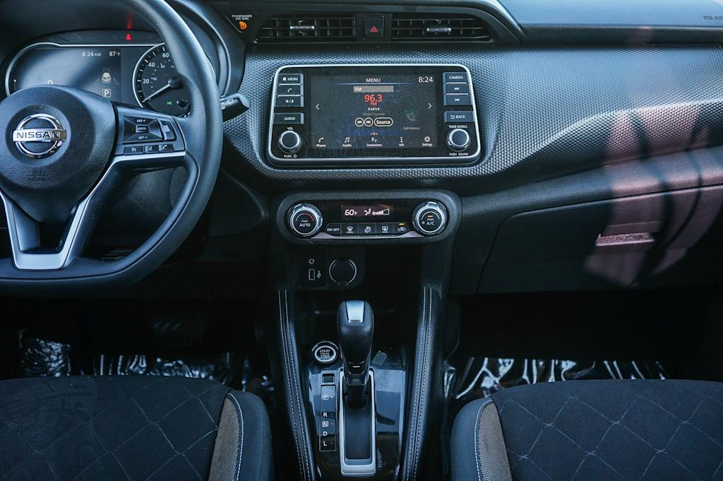 Thumbnail: 2019 Nissan Kicks - 8