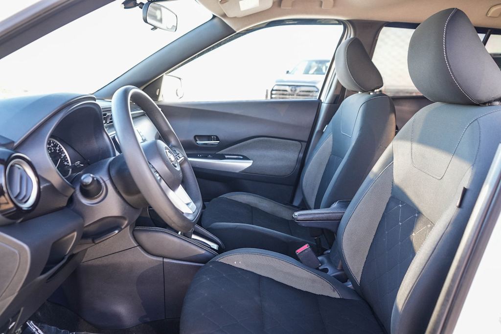 Thumbnail: 2020 Nissan Kicks - 10