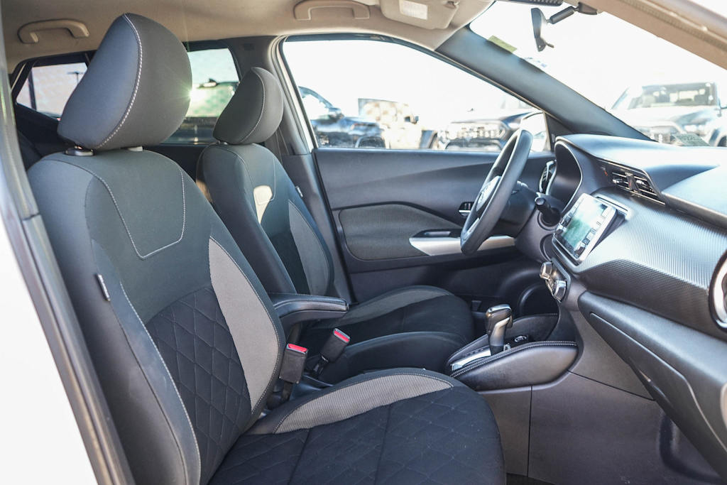 Thumbnail: 2020 Nissan Kicks - 9