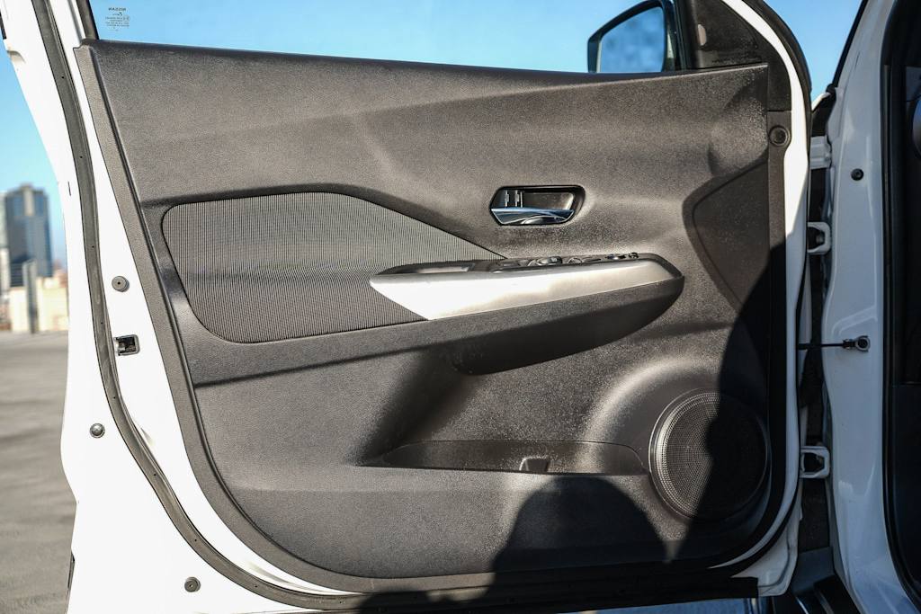 Thumbnail: 2020 Nissan Kicks - 25