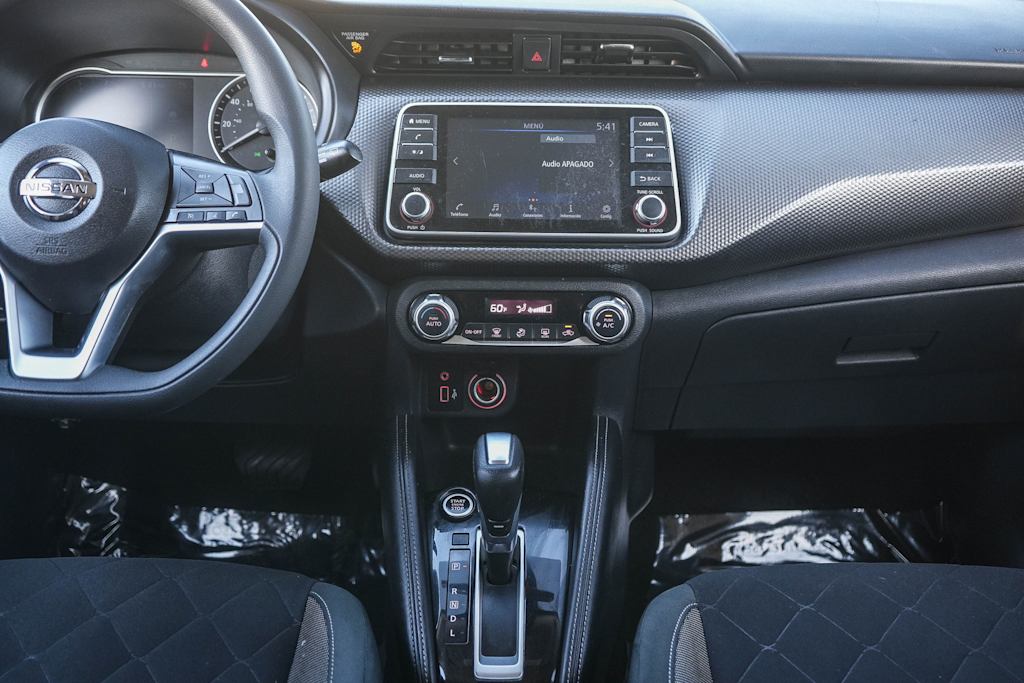 Thumbnail: 2020 Nissan Kicks - 8