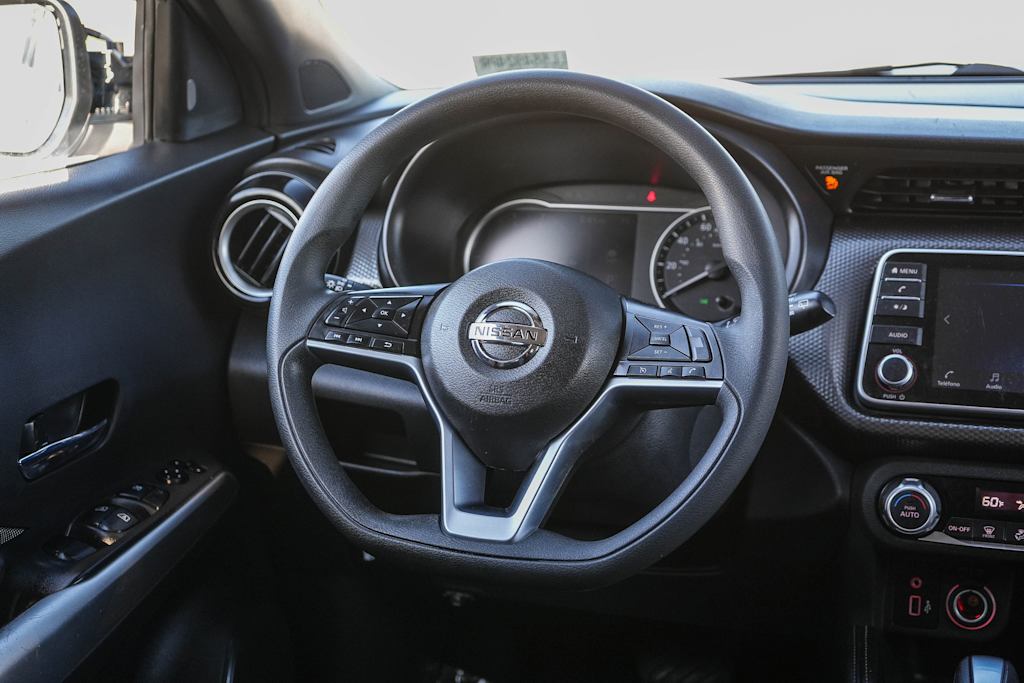 Thumbnail: 2020 Nissan Kicks - 12