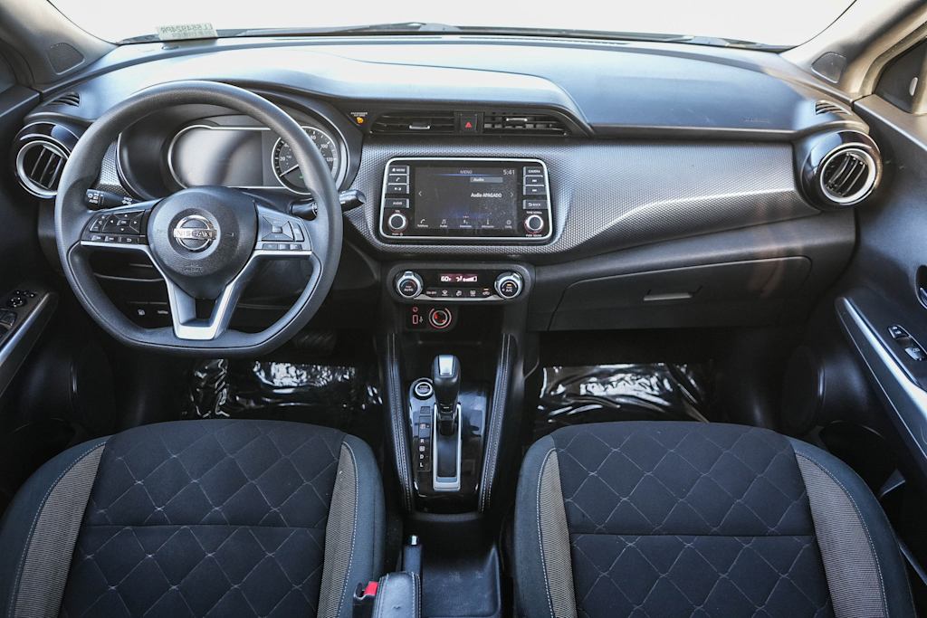 Thumbnail: 2020 Nissan Kicks - 2