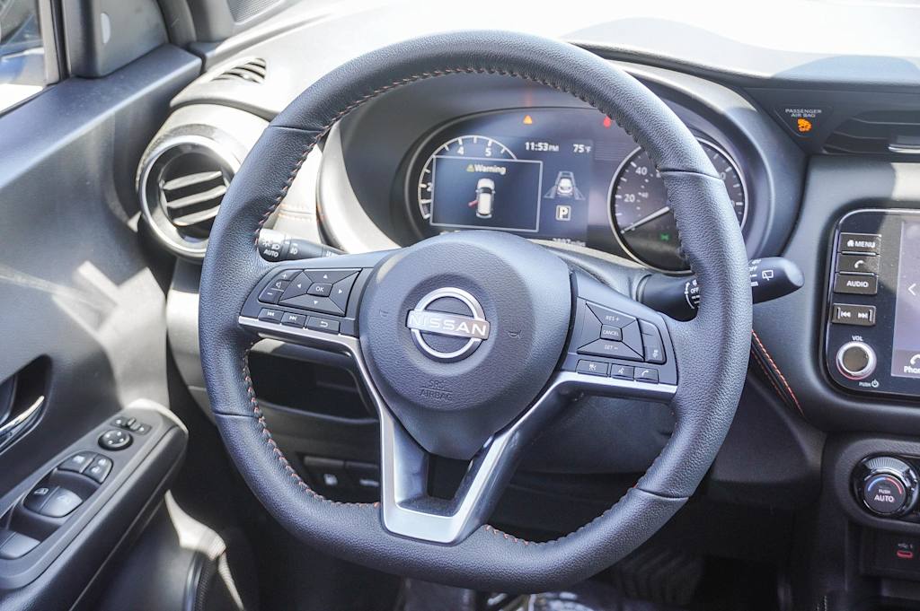 Image 8 of 2024 Nissan Kicks