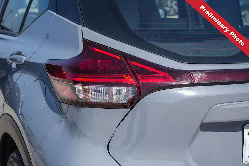 Thumbnail: 2023 Nissan Kicks - 16