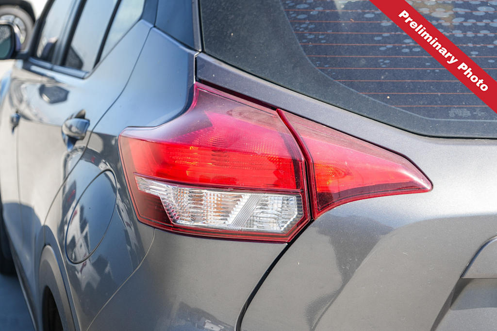 Thumbnail: 2020 Nissan Kicks - 16