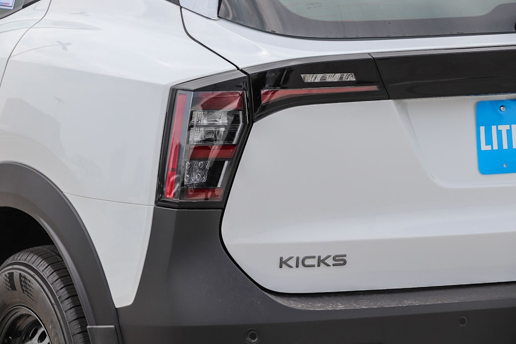 Thumbnail: 2026 Nissan Kicks - 13
