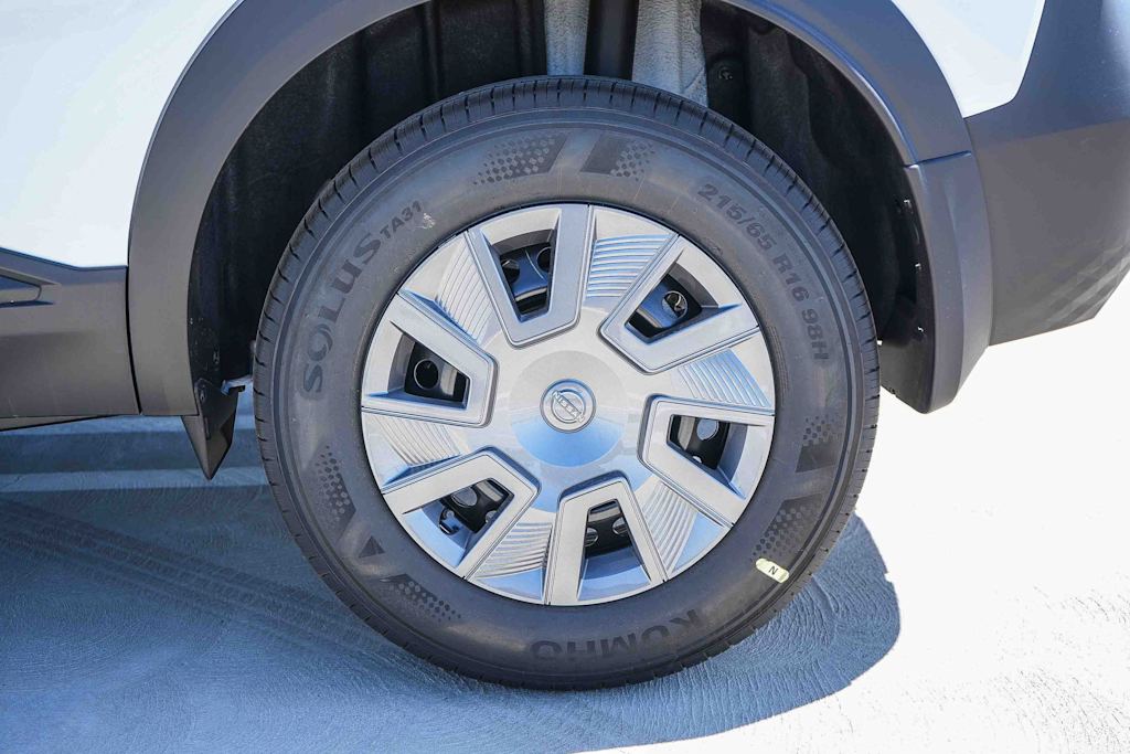 Thumbnail: 2027 Nissan Kicks - 7