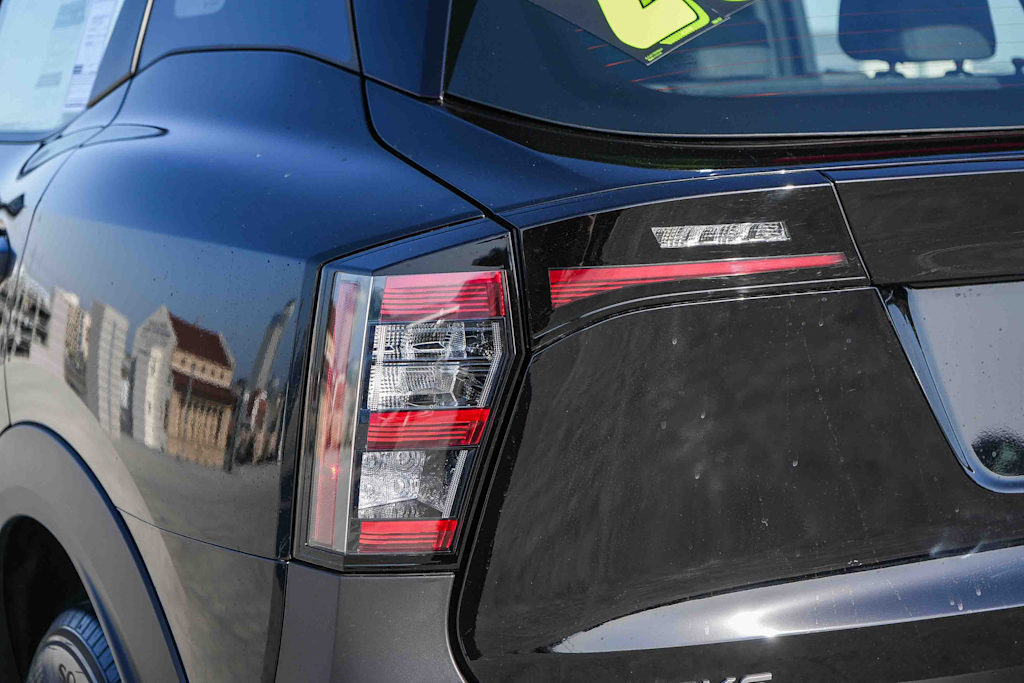 Thumbnail: 2026 Nissan Kicks - 20