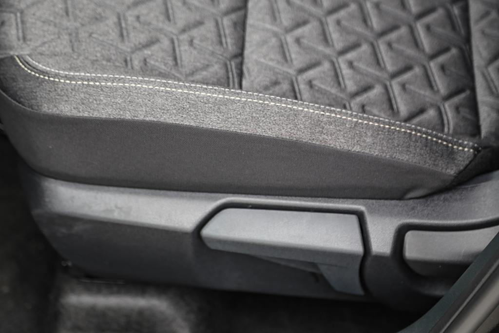 Thumbnail: 2025 Nissan Kicks - 23