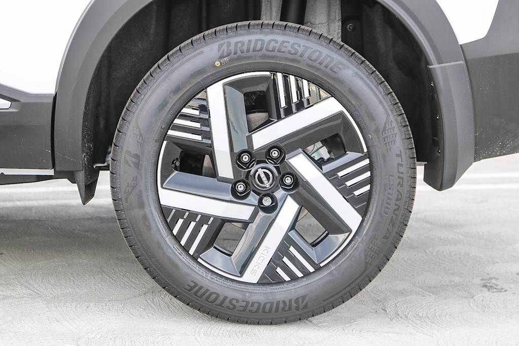 2025 Nissan Kicks SV 7