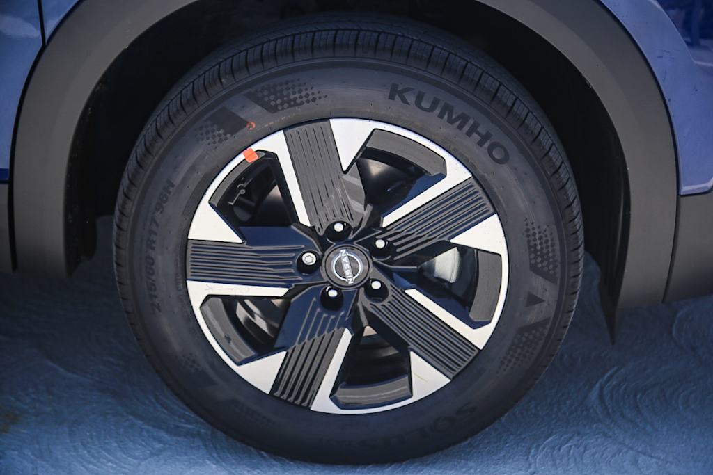 Thumbnail: 2025 Nissan Kicks - 23