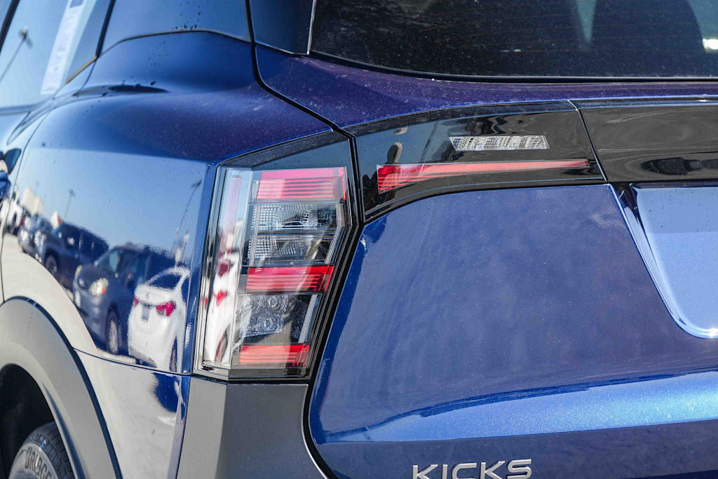 Thumbnail: 2027 Nissan Kicks - 19