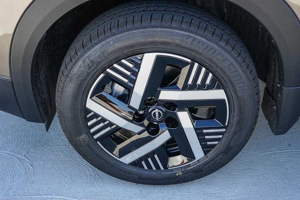 Thumbnail: 2027 Nissan Kicks - 21