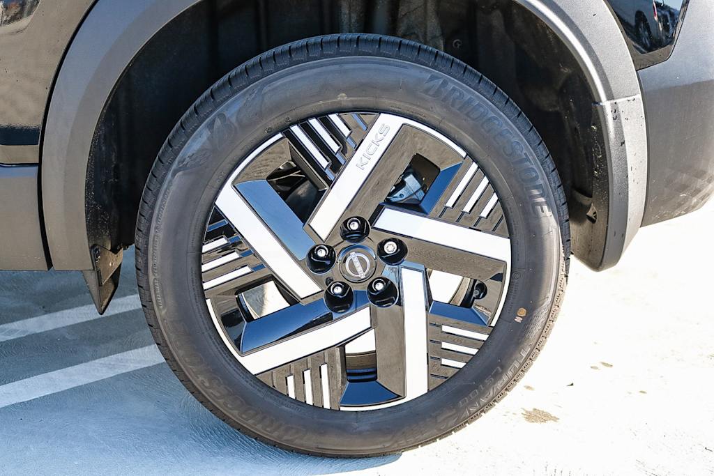 Thumbnail: 2027 Nissan Kicks - 6