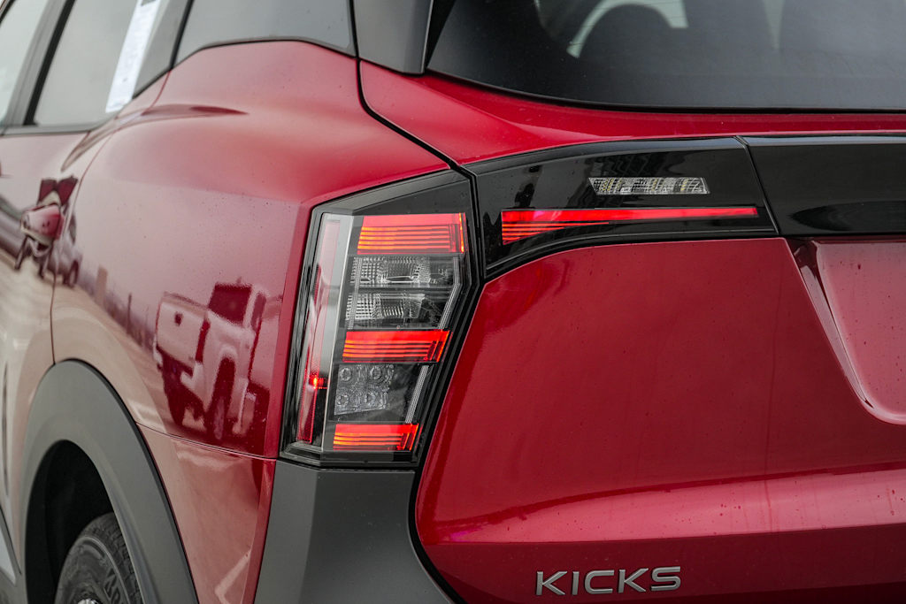Thumbnail: 2027 Nissan Kicks - 20